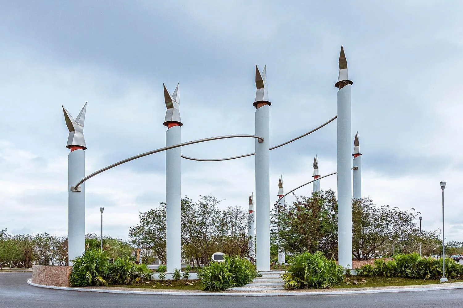 Glorieta de acceso al desarrollo Los Héroes en Mérida, Yucatán